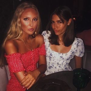 Meet your Posher, Stella